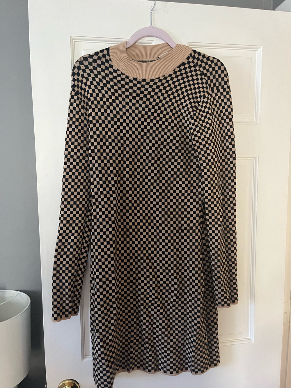 Abercrombie & Fitch Black and Beige Checkered Knit Dress